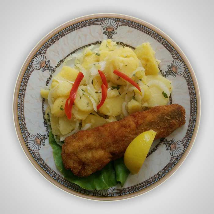 Pohovani oslić (krompir salata)